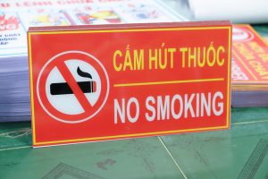 Bảng mica cấm hút thuốc