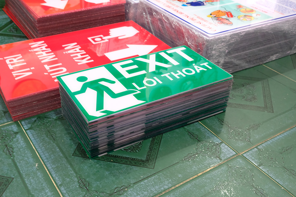 Bảng chỉ dẫn lỗi thoát hiểm Exit