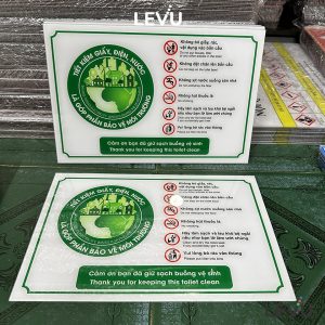 Biển báo giữ vệ sinh chung trong nhà vệ sinh
