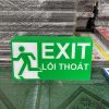 Bảng chỉ dẫn lối thoát hiểm Exit