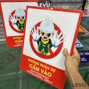 Biển báo công trình không phận sự cấm vào