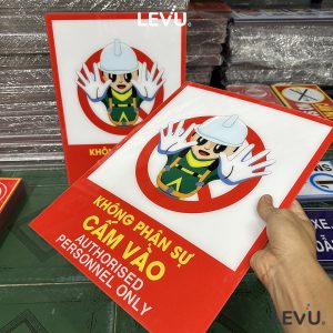 Biển báo công trình không phận sự cấm vào