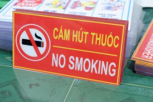 Bảng mica cấm hút thuốc