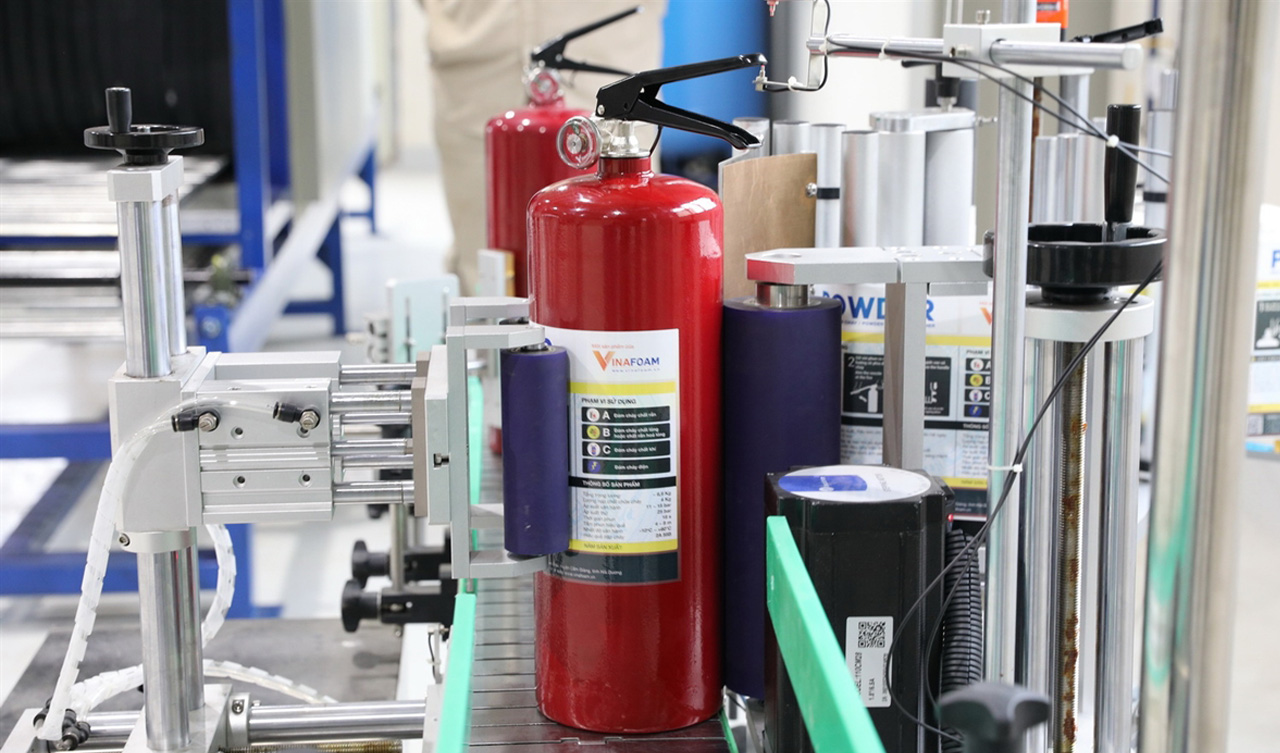 Quá trình sản xuất bình chữa cháy bọt foam 6l vf6 Vinafoam tại nhà máy