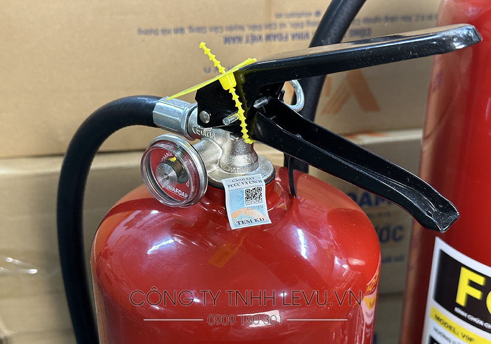 Tem kiểm định bình chữa cháy bọt Foam 9 lít V9F Vinafoam