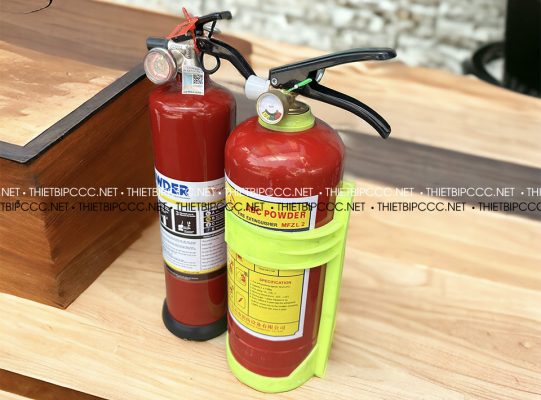 2 mẫu bình chữa cháy xe ô tô an toàn chất lượng