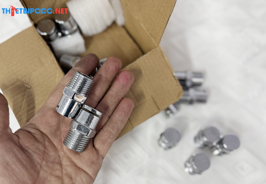 Đầu phun chữa cháy hở ngang tạo màn ngăn cháy