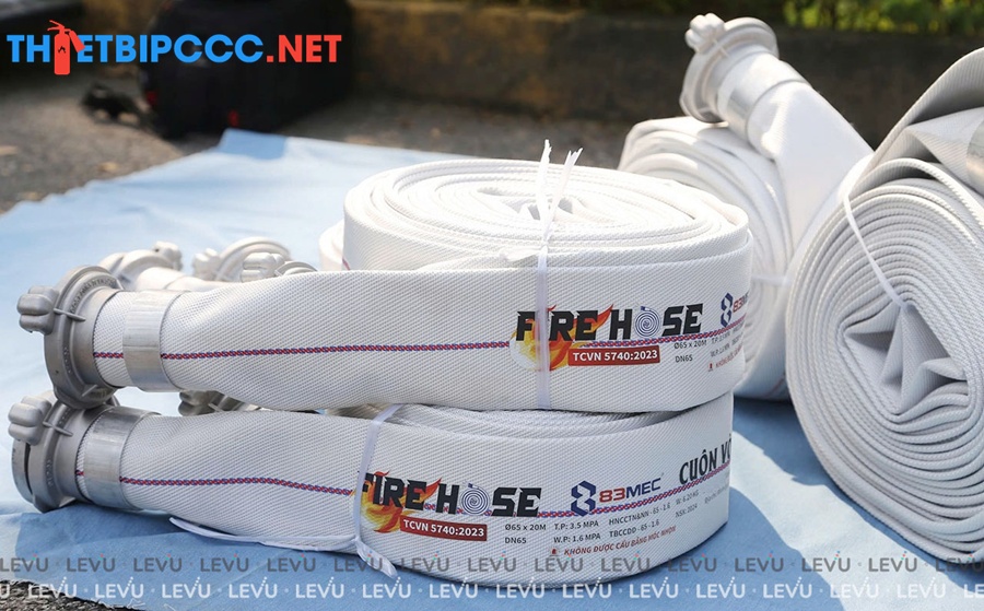 Cuộn vòi chữa cháy DN50 20m 16bar 83Mec CV50-20/16
